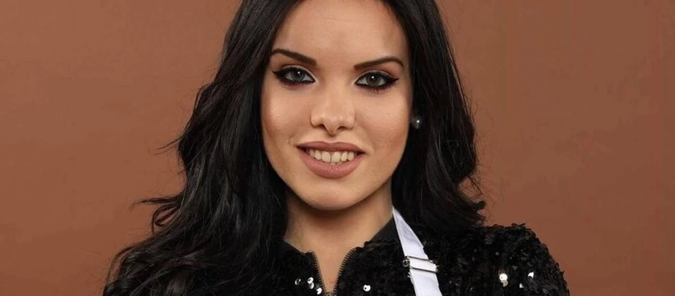 Μαρία Μπέη: Χωρίς μακιγιάζ... αλλά μεταλλαγμένη από τα φίλτρα (φωτό)